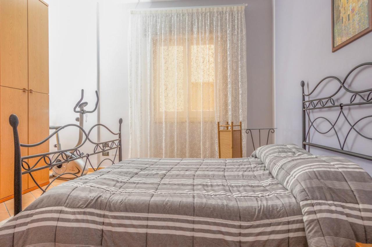 דירות טרפאני Casa Camelia מראה חיצוני תמונה